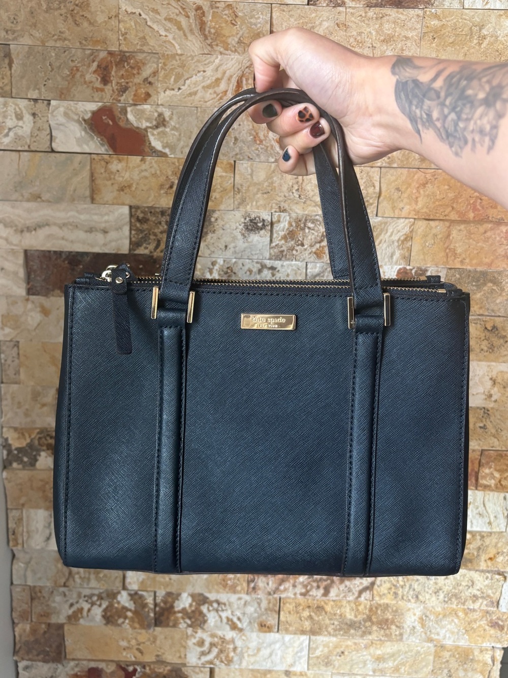 Kate Spade New York Black Saffiano Structured Tote Bag great condition chic